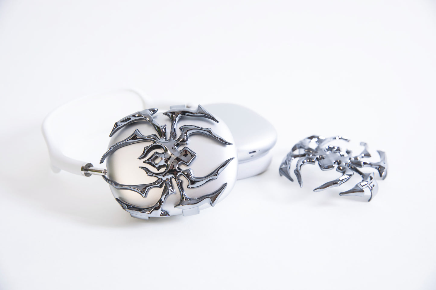 AirPods Max,Gothic, girlfriend, Gift for him, Gift for her, cyberpunk, Christmas, boyfriend, Apple headphones case, anniversary, Airpods Max case, Airpod Max cover, Airpod Max accessaries, Airpod Max, chrome spider, futuristic, headphone accessories, headphone attachments