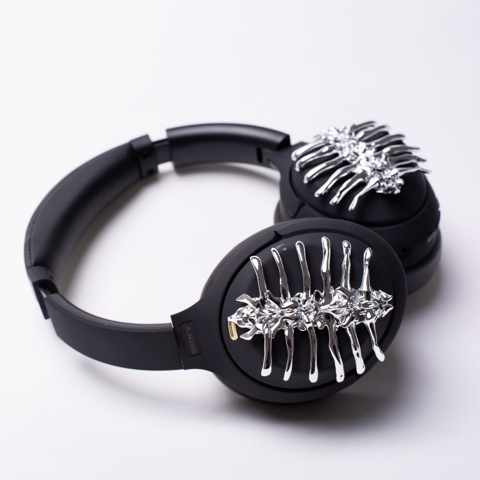 Sony XM4 attachments, Sony XM4 aesthetic, Sony XM4 accessories, sci-fi, Gothic, girlfriend, Gift for him, Gift for her, futuristic, cyberpunk, boyfriend, sonyheadphones, sonywh1000xm5, Sonywh1000xm4, headphone accessories, headphone attachments, chrome spines, spines